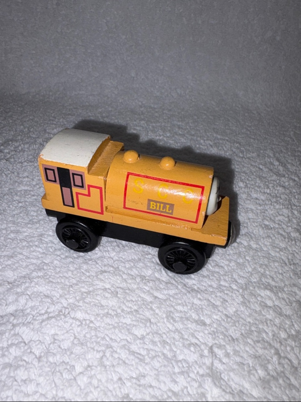 Thomas & Friends Yellow 'Bill' Wooden Train Engine